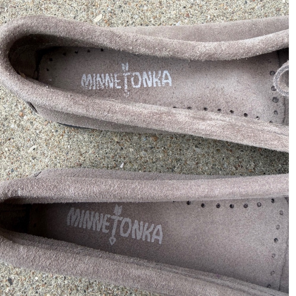 Minnetonka Kilty Suede Moc Grey Fringe Driving Moccasin Loafers 401T Womens 7 - Picture 5 of 9
